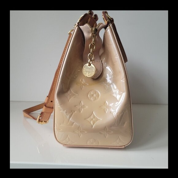 LOUIS VUITTON Monogram Vernis Brea Bag - Picture 8 of 11